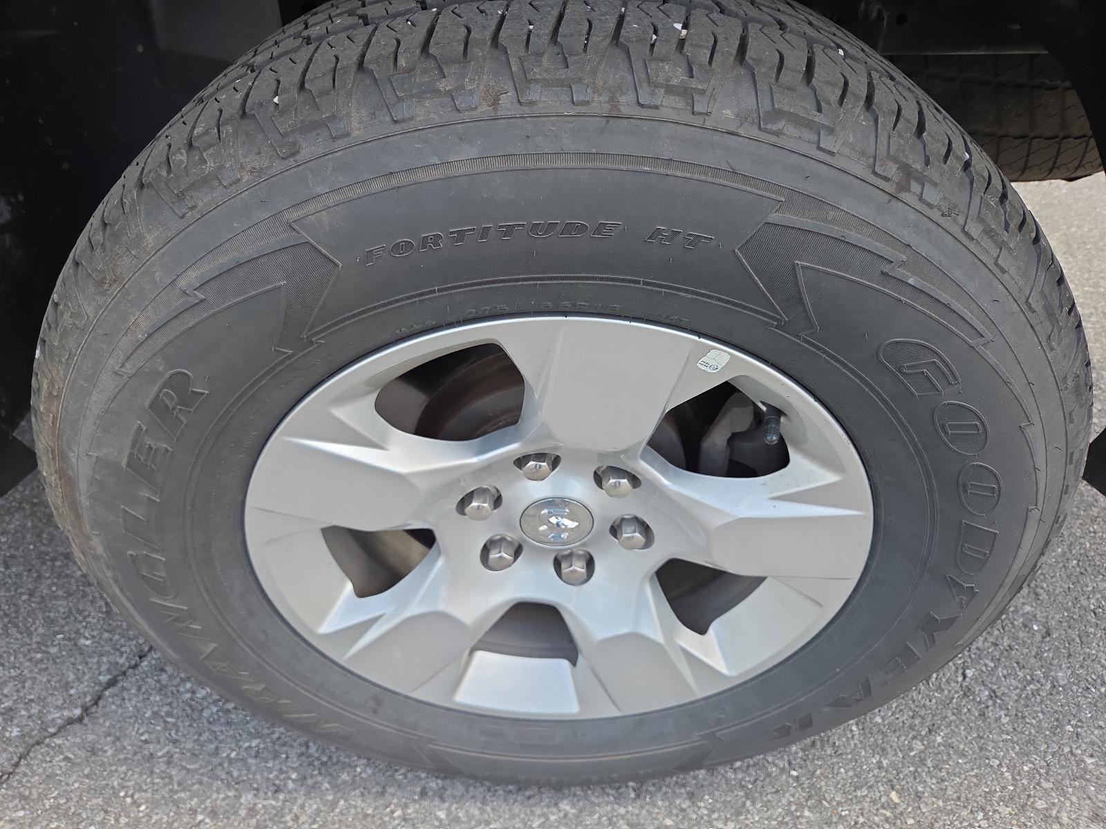 2023 RAM 1500 Lone Star 4x4 Crew Cab 5'7" Box