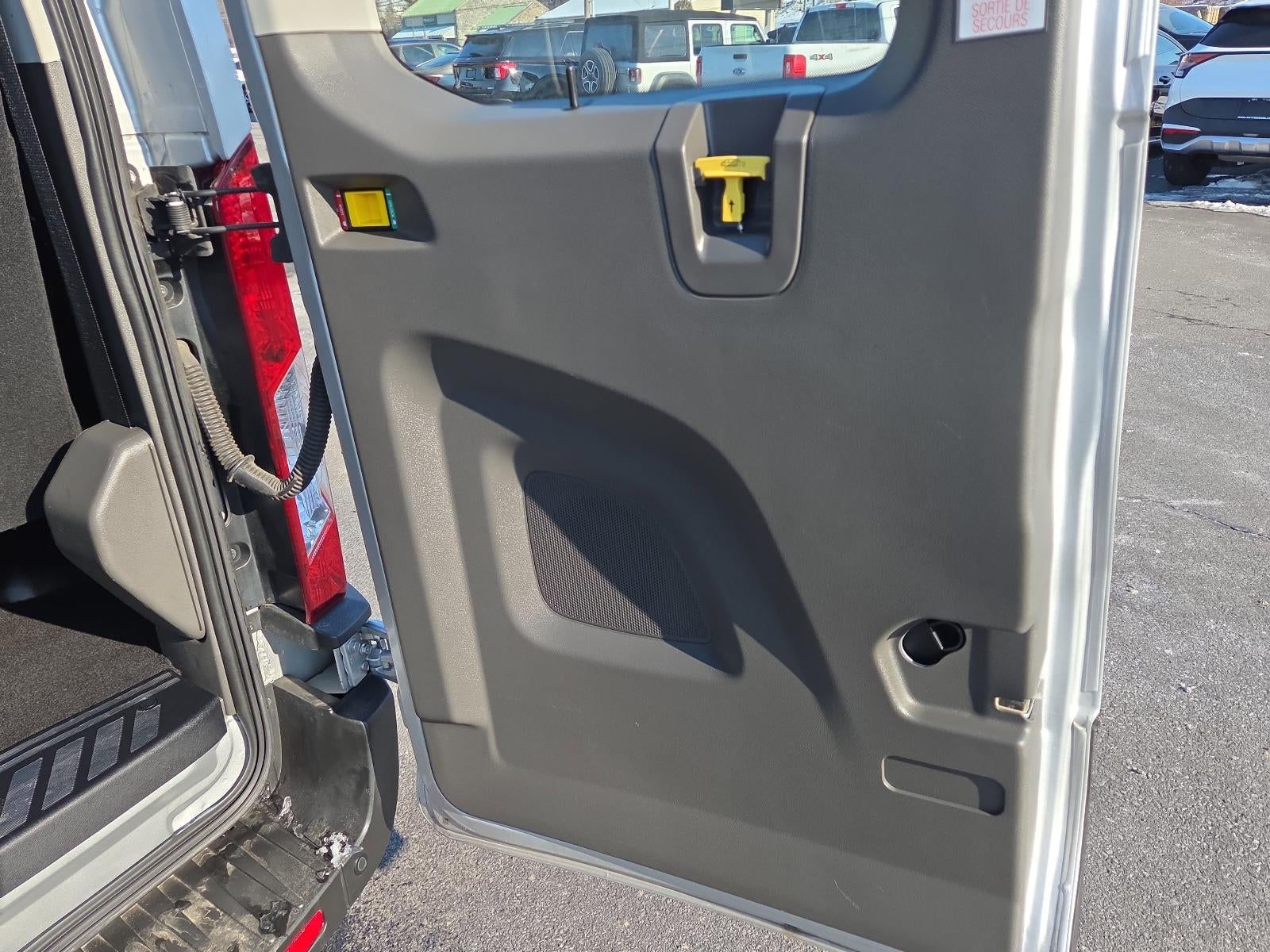 2024 Ford Transit Passenger Wagon T-350 148" Low Roof XLT RWD