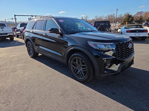 2025 Ford Explorer ST-Line 4WD