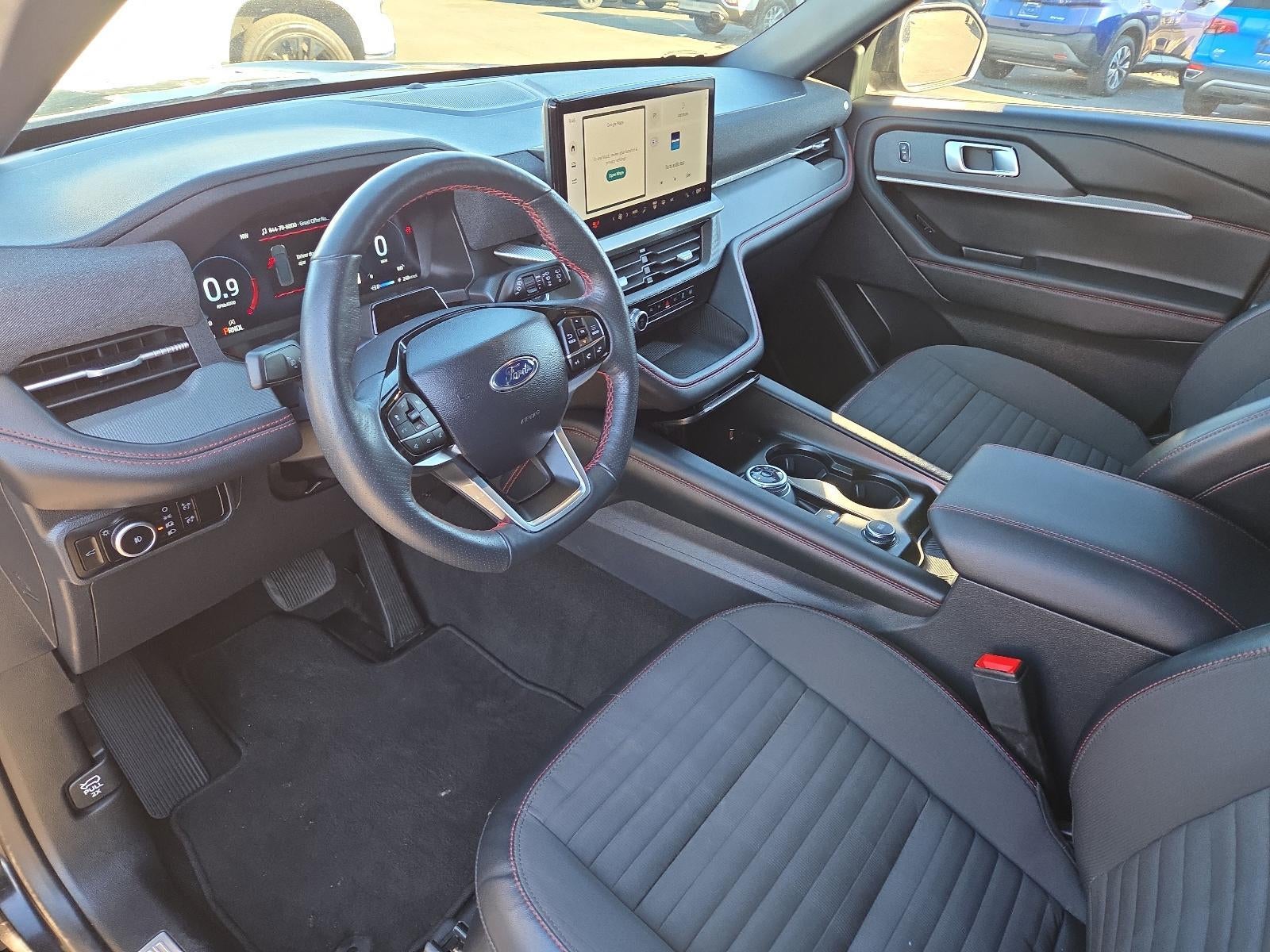 2025 Ford Explorer ST-Line 4WD