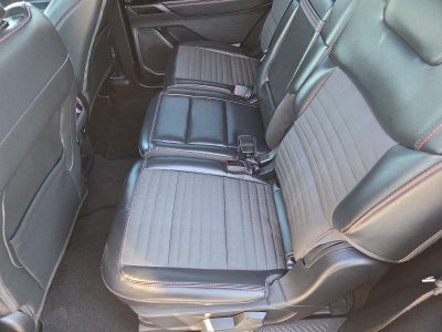 2025 Ford Explorer ST-Line 4WD