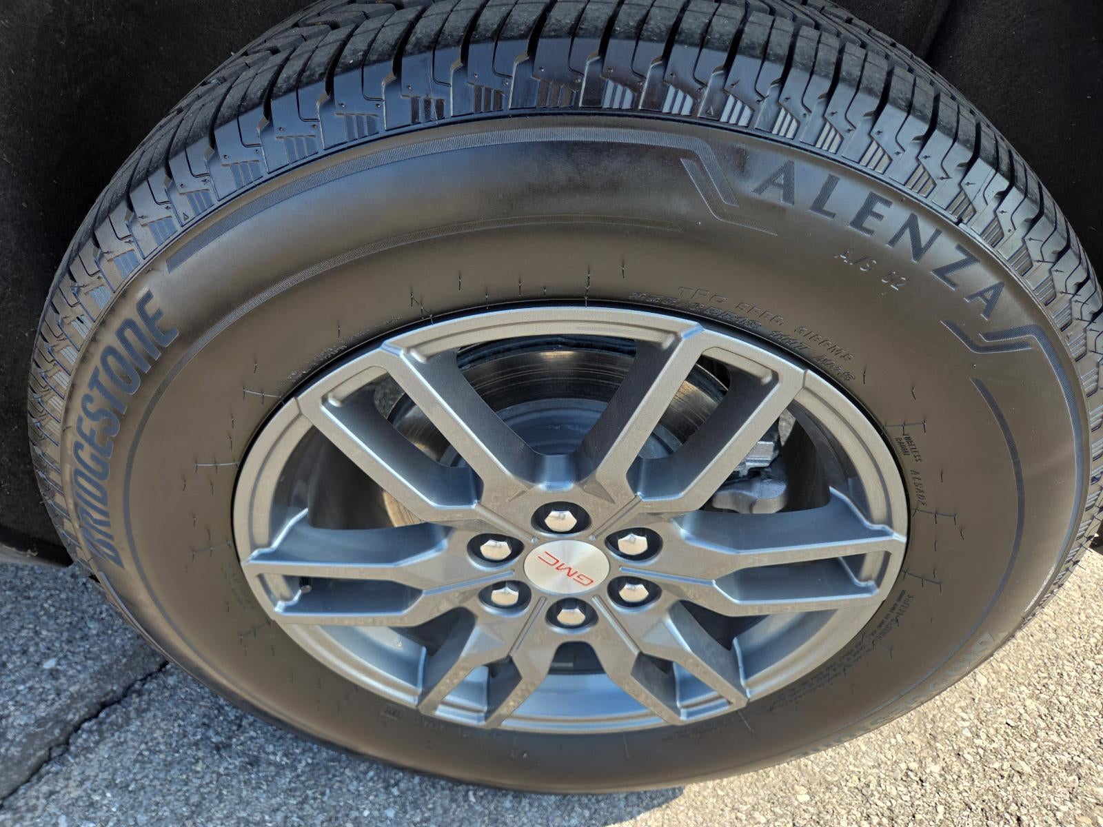 2025 GMC Acadia AWD Elevation