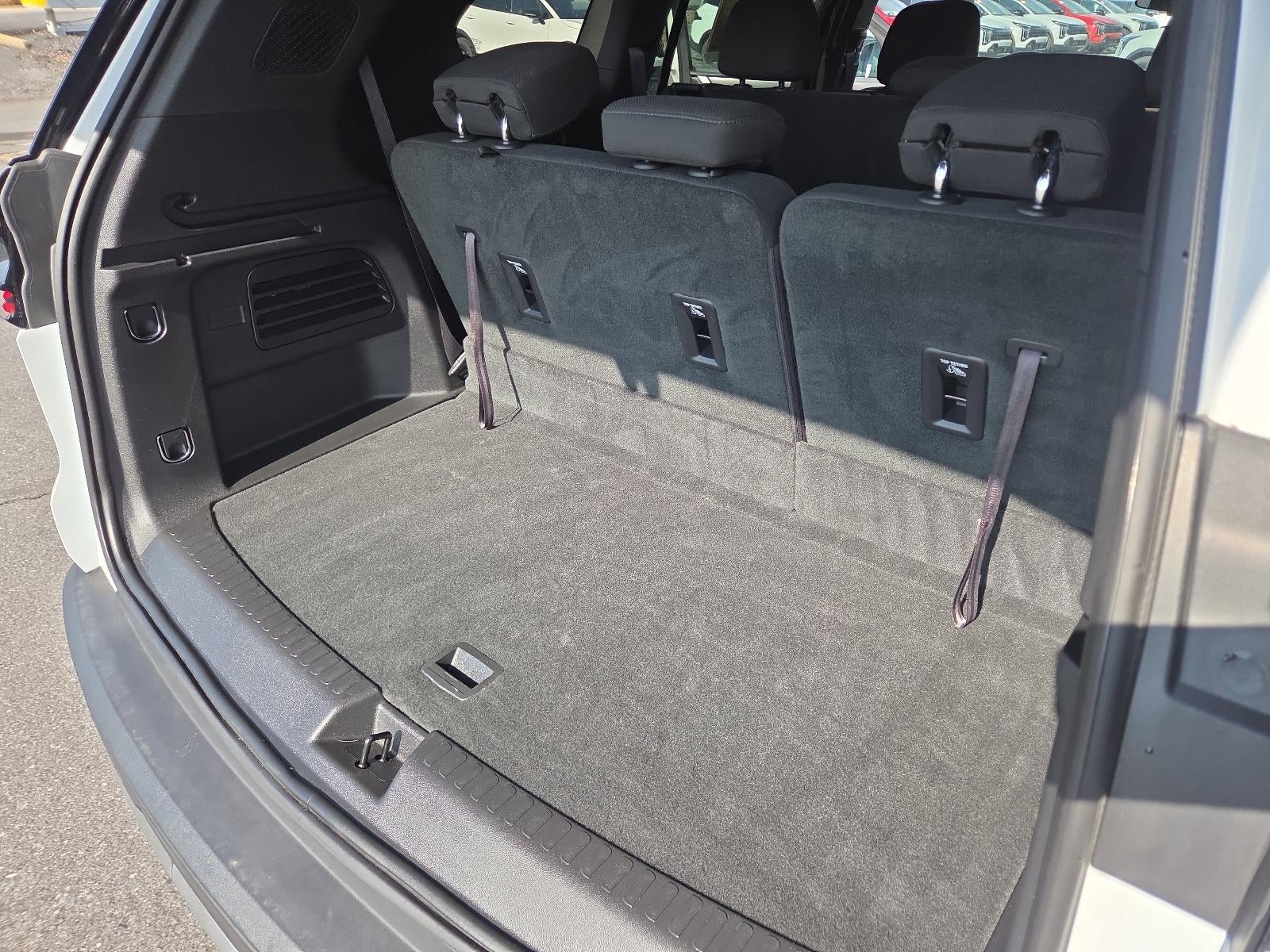 2025 GMC Acadia AWD Elevation