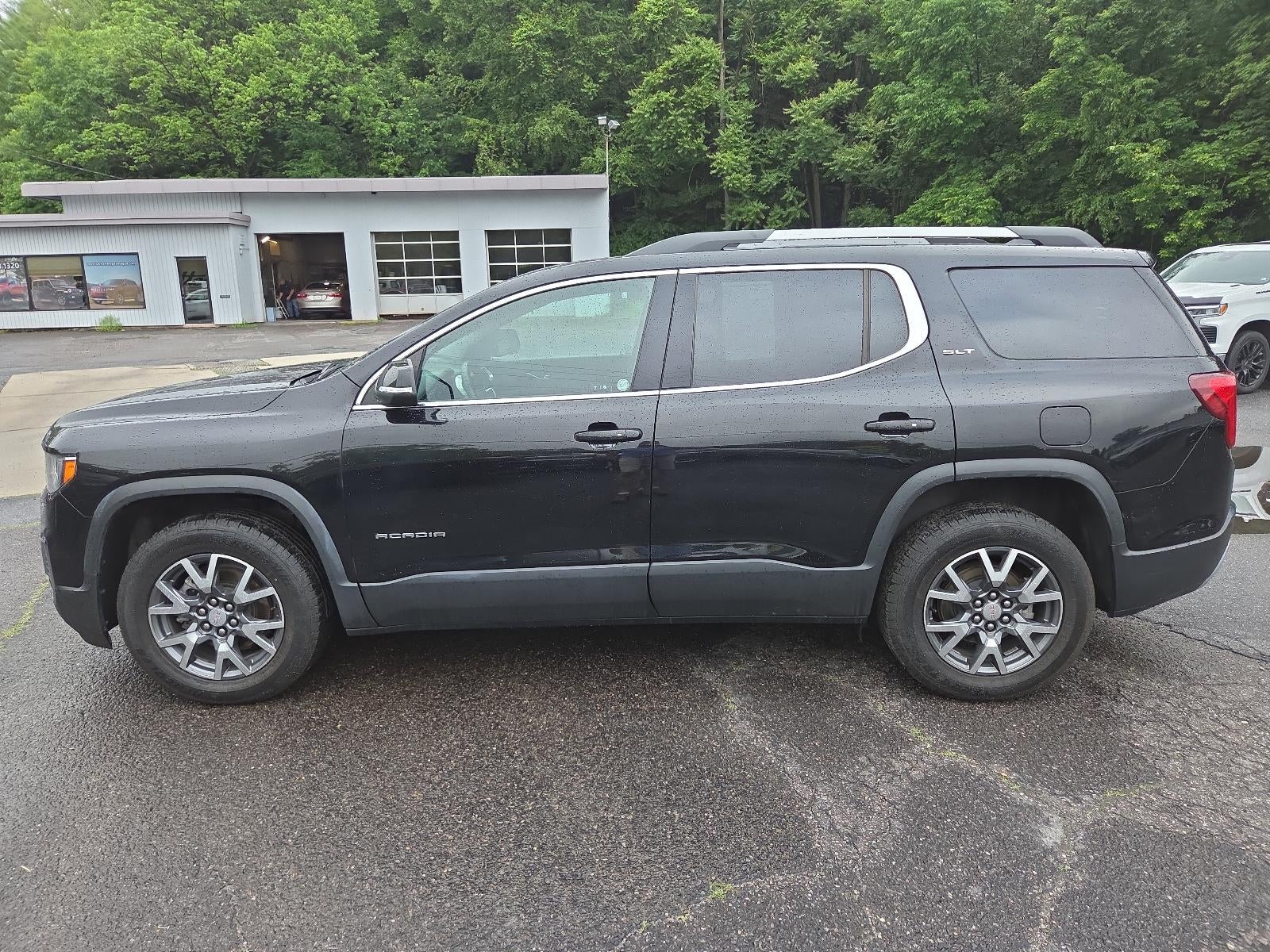 2023 GMC Acadia AWD SLT