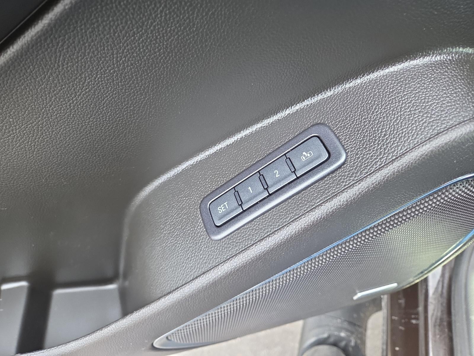 2018 Chevrolet Suburban 4WD 1500 LT