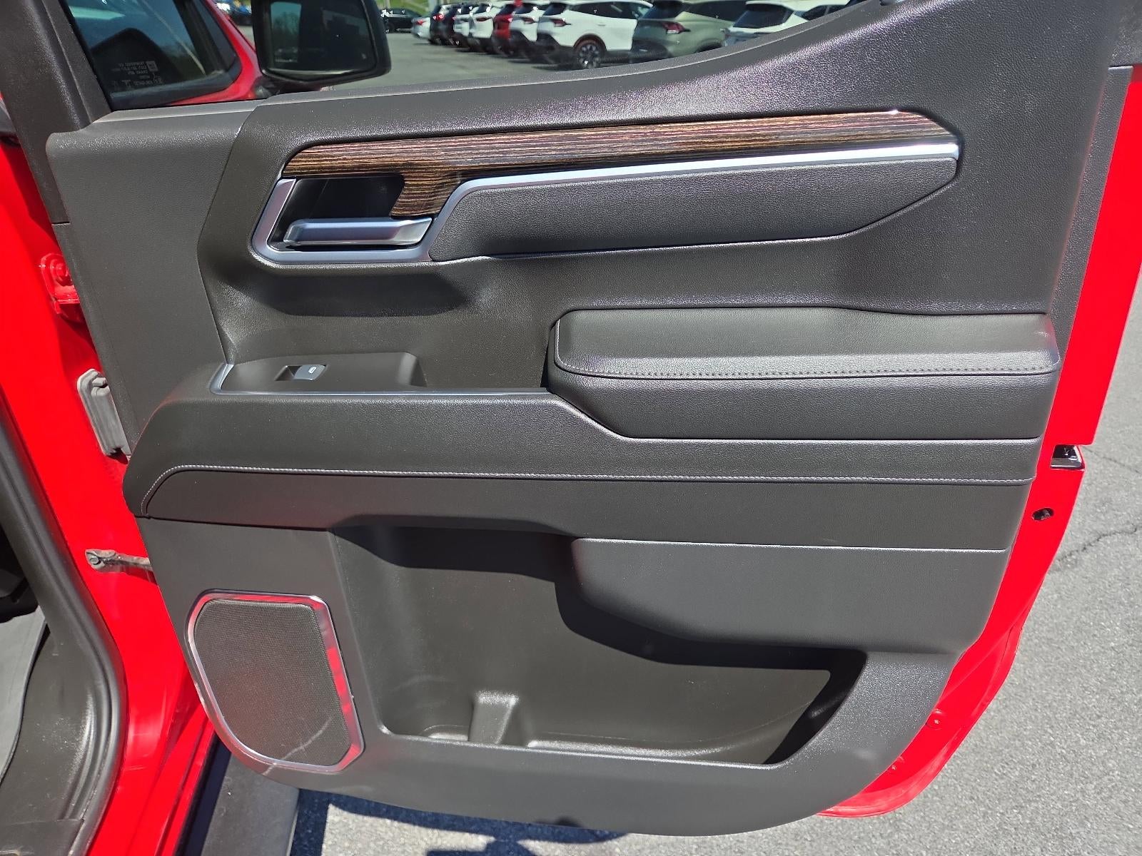 2025 GMC Sierra 1500 Crew Cab Short Box 4-Wheel Drive Elevation 3SB