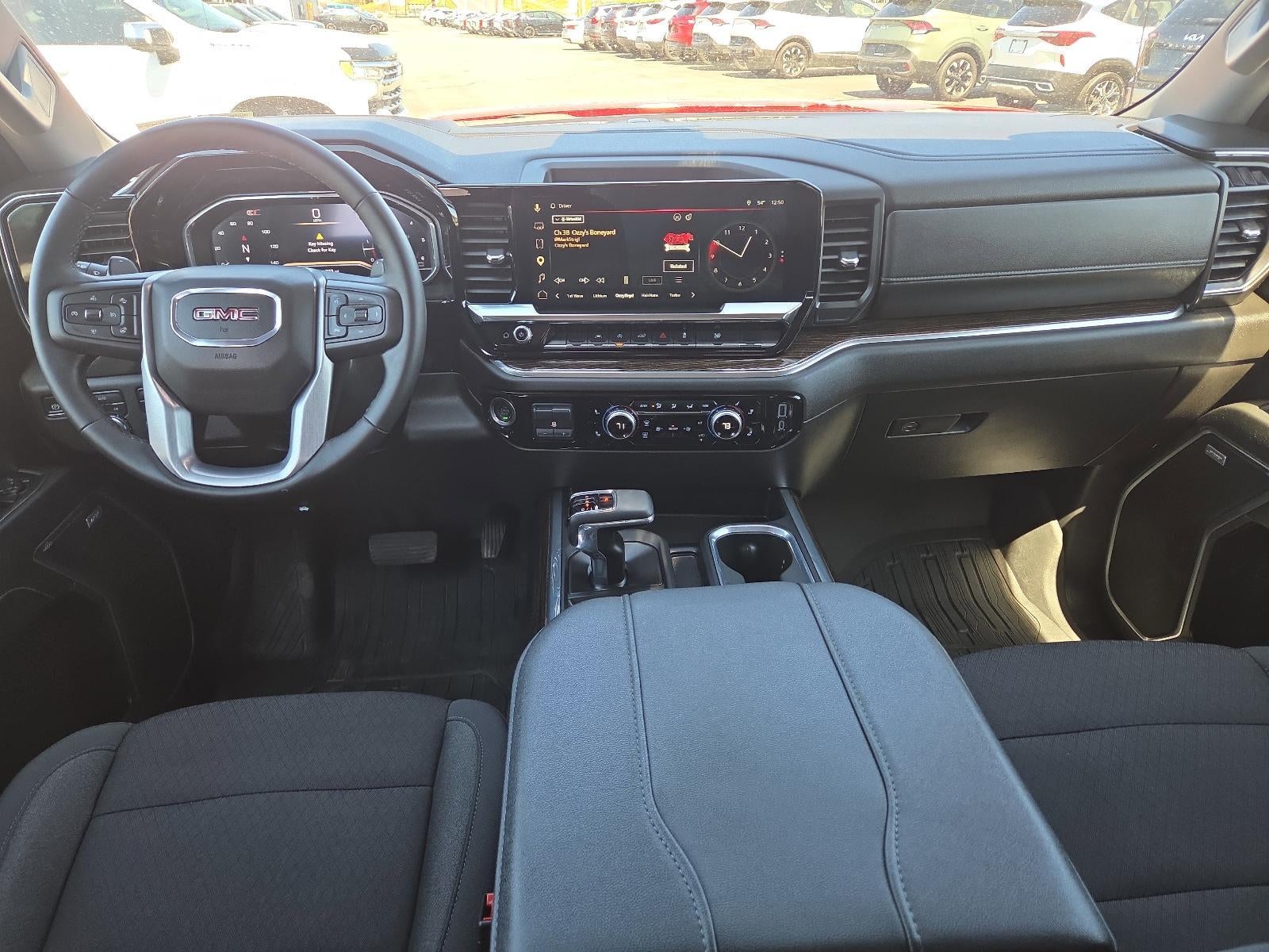 2025 GMC Sierra 1500 Crew Cab Short Box 4-Wheel Drive Elevation 3SB