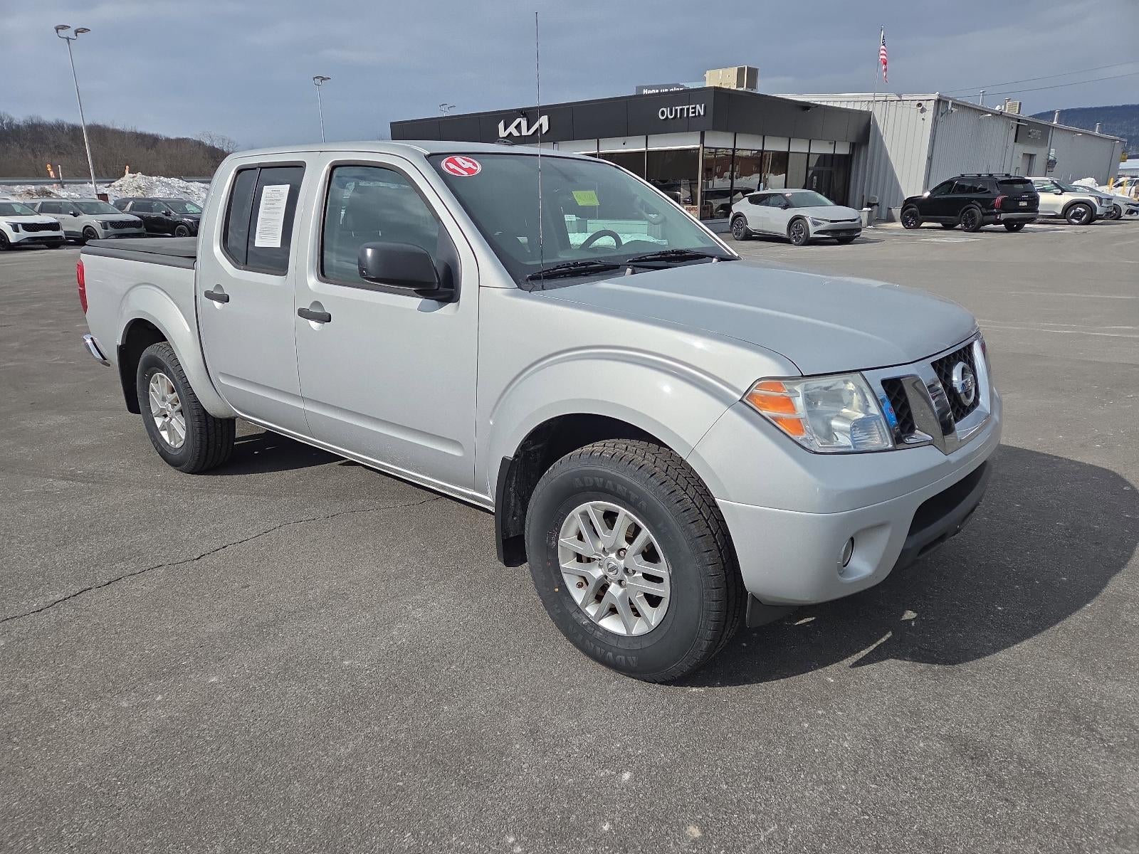 2014 Nissan Frontier 4WD Crew Cab SWB Auto SV