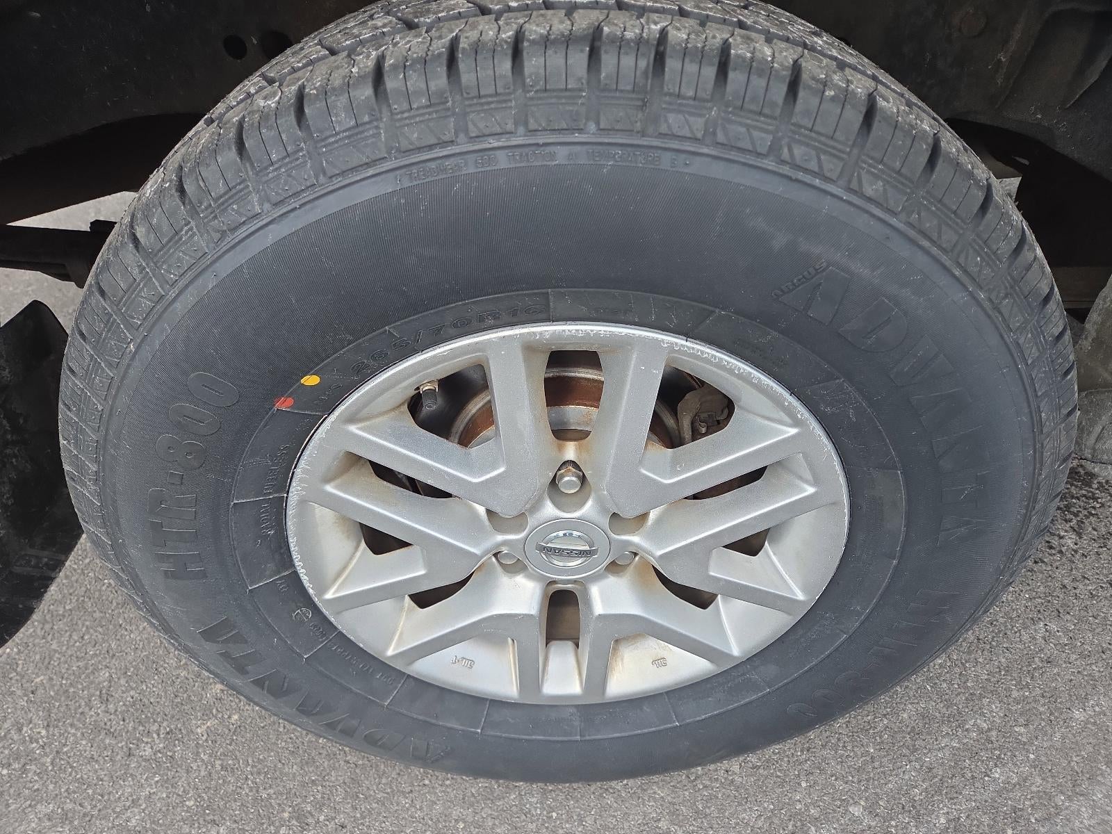 2014 Nissan Frontier 4WD Crew Cab SWB Auto SV