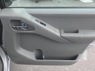 2014 Nissan Frontier 4WD Crew Cab SWB Auto SV