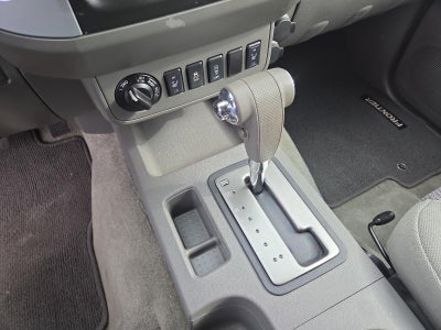 2014 Nissan Frontier 4WD Crew Cab SWB Auto SV