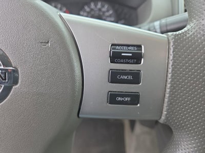 2014 Nissan Frontier 4WD Crew Cab SWB Auto SV