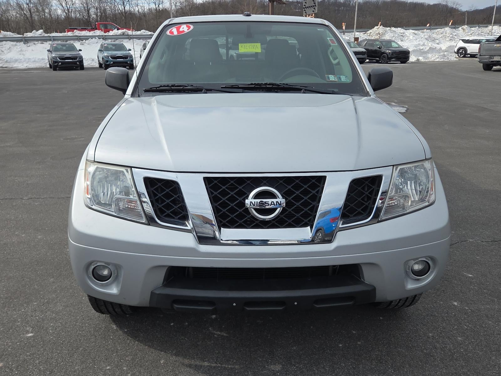 2014 Nissan Frontier 4WD Crew Cab SWB Auto SV
