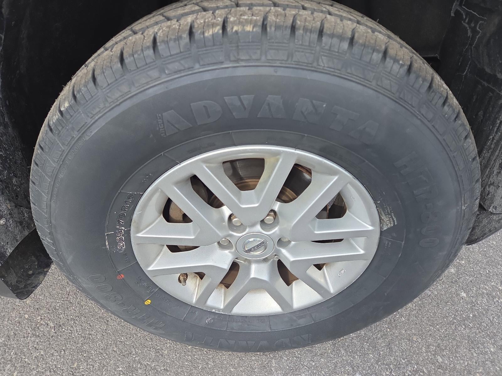 2014 Nissan Frontier 4WD Crew Cab SWB Auto SV