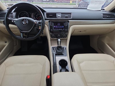 2016 Volkswagen Passat 4dr Sdn 1.8T Auto SE PZEV