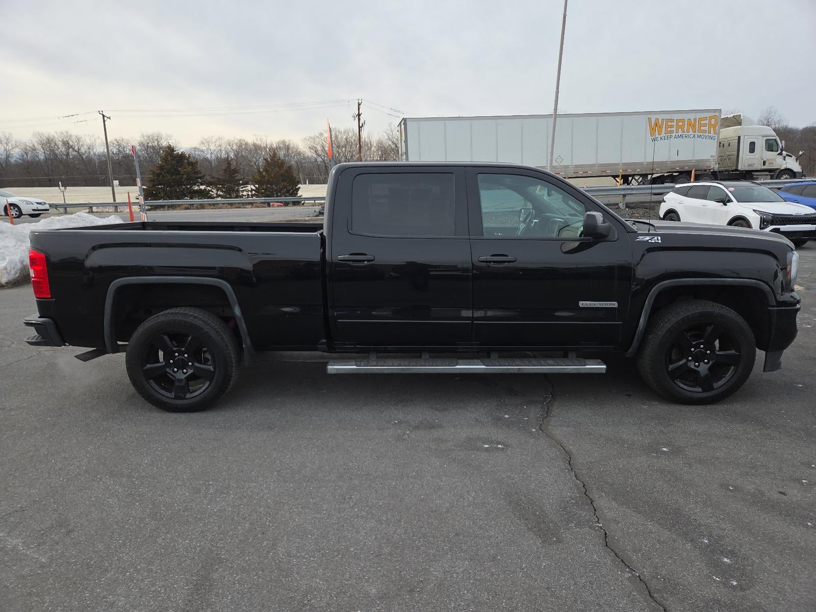 2018 GMC Sierra 1500 Crew Cab Standard Box 4-Wheel Drive SLE