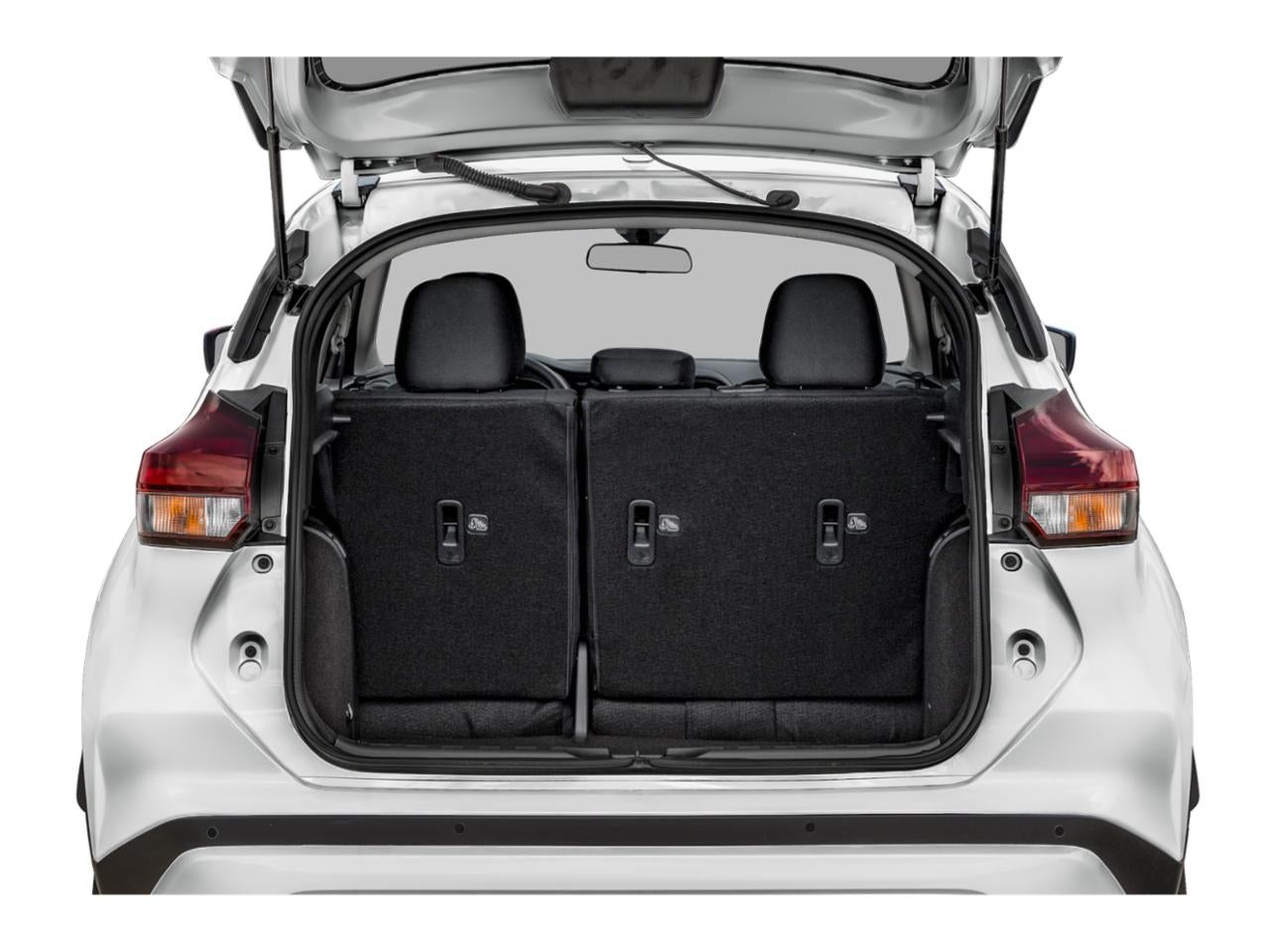 2022 Nissan Kicks S FWD