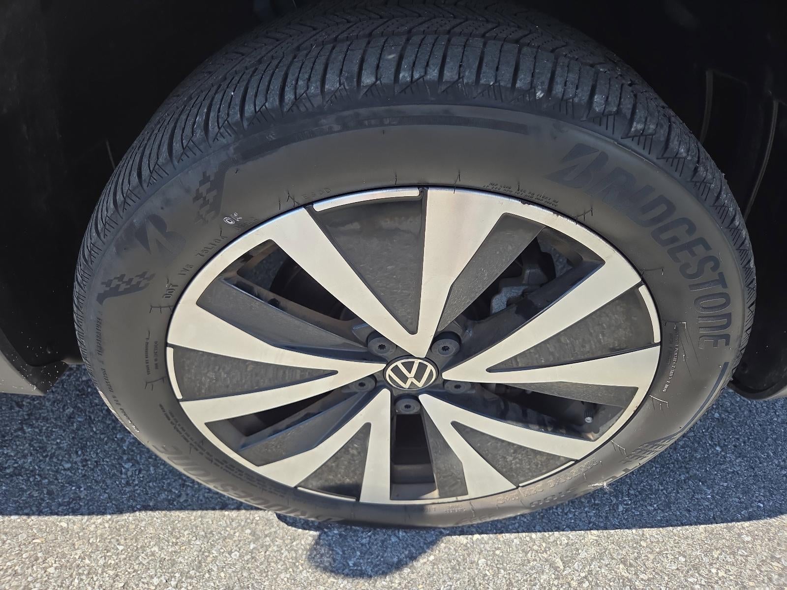 2023 Volkswagen Taos SE 4MOTION *Ltd Avail*