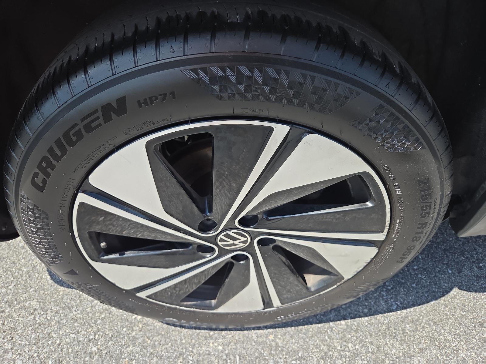 2023 Volkswagen Taos SE 4MOTION