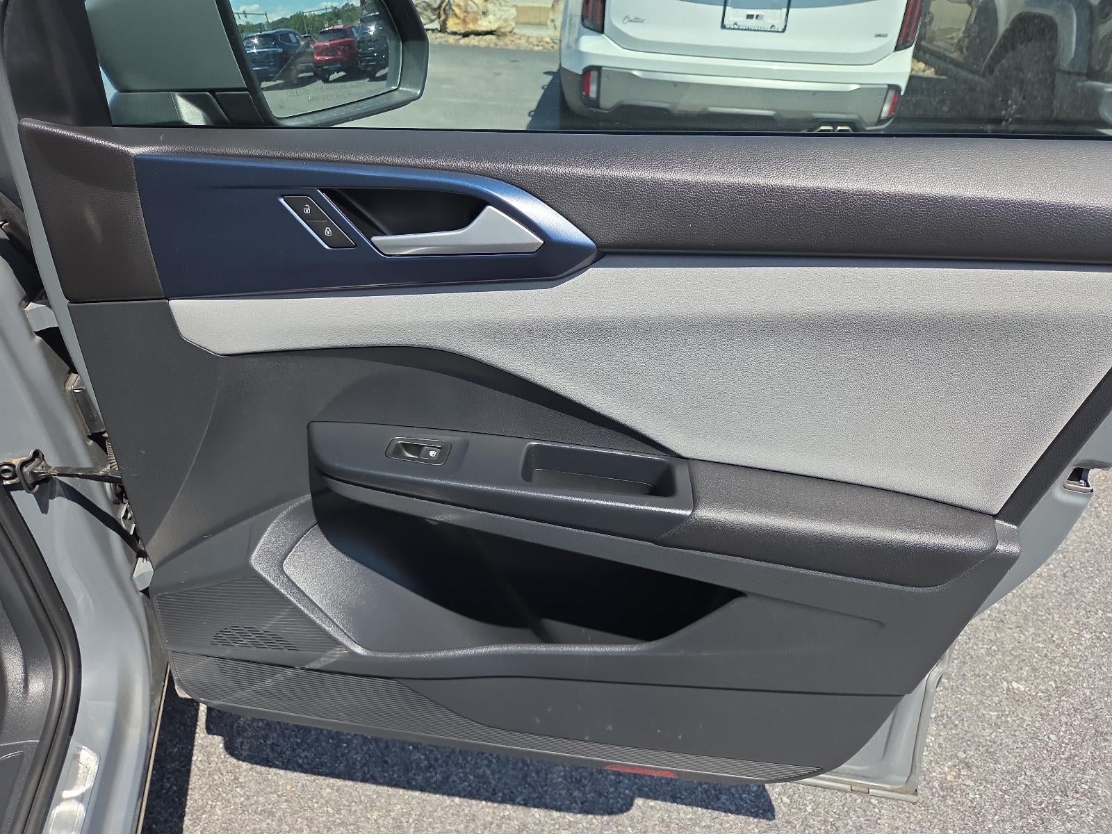 2023 Volkswagen Taos SE 4MOTION
