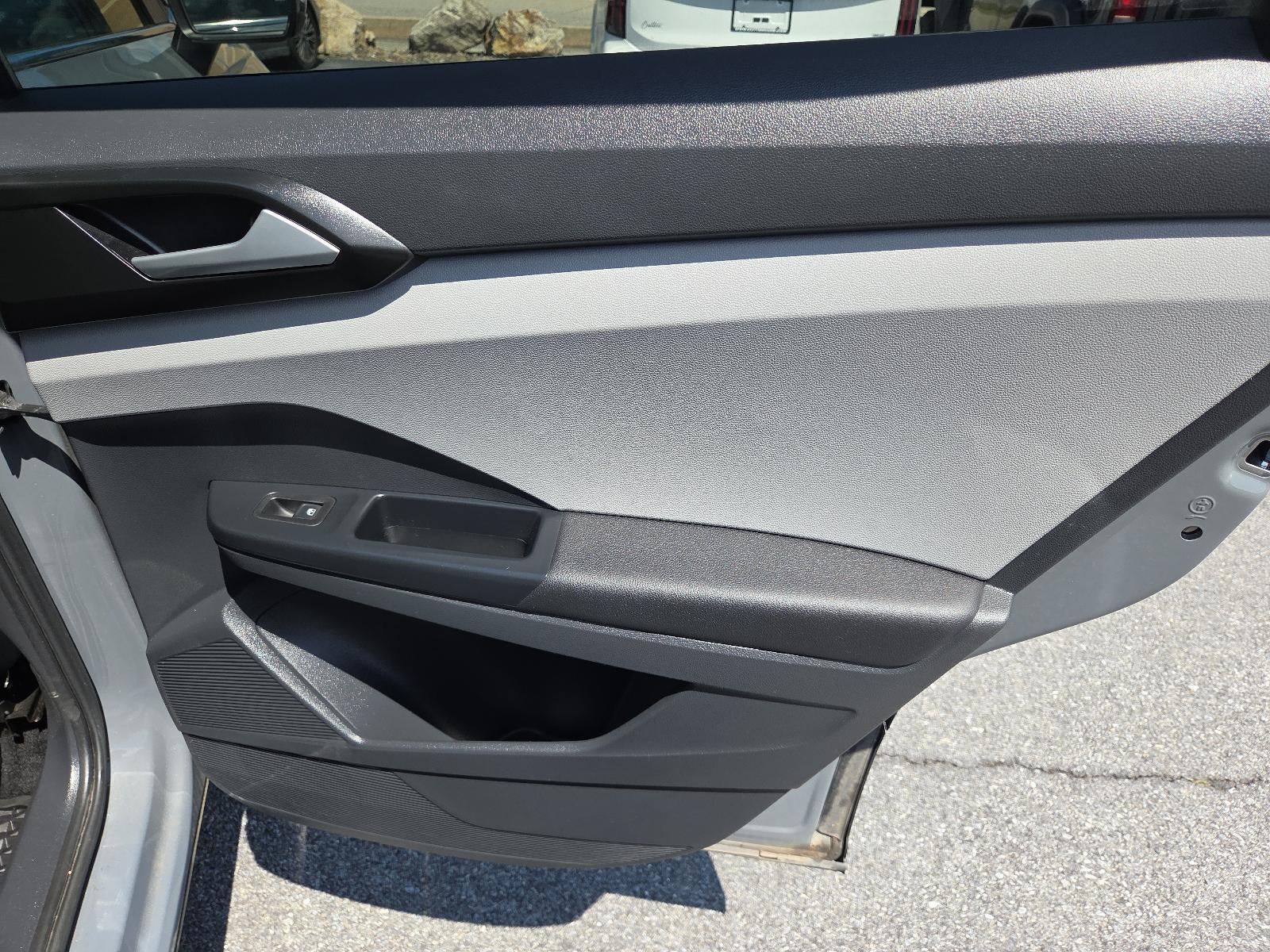 2023 Volkswagen Taos SE 4MOTION