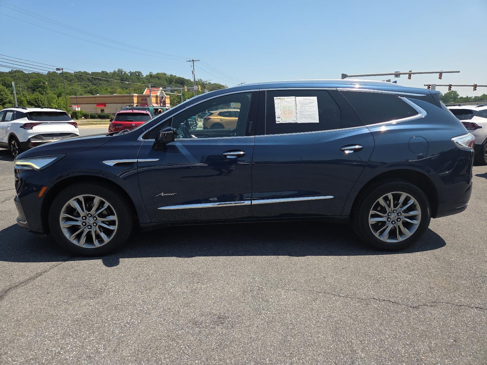 2023 Buick Enclave Avenir AWD