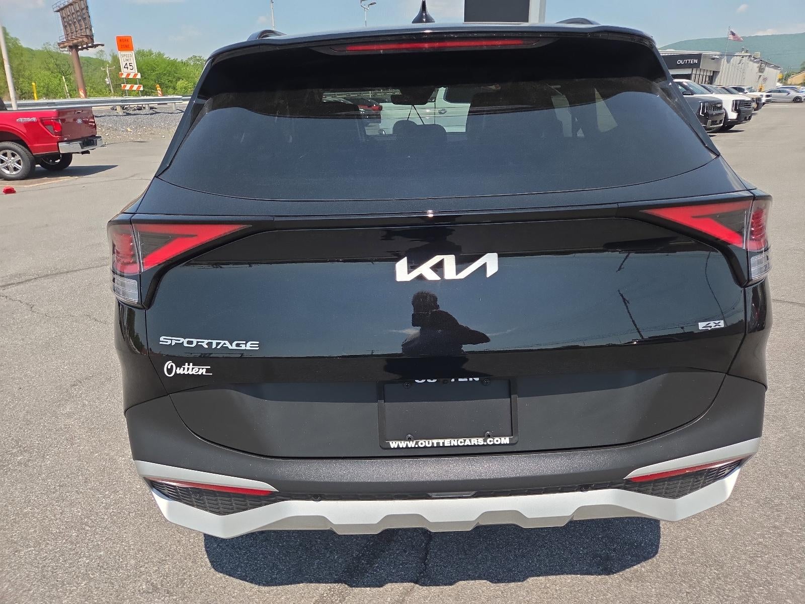 2025 Kia Sportage EX AWD