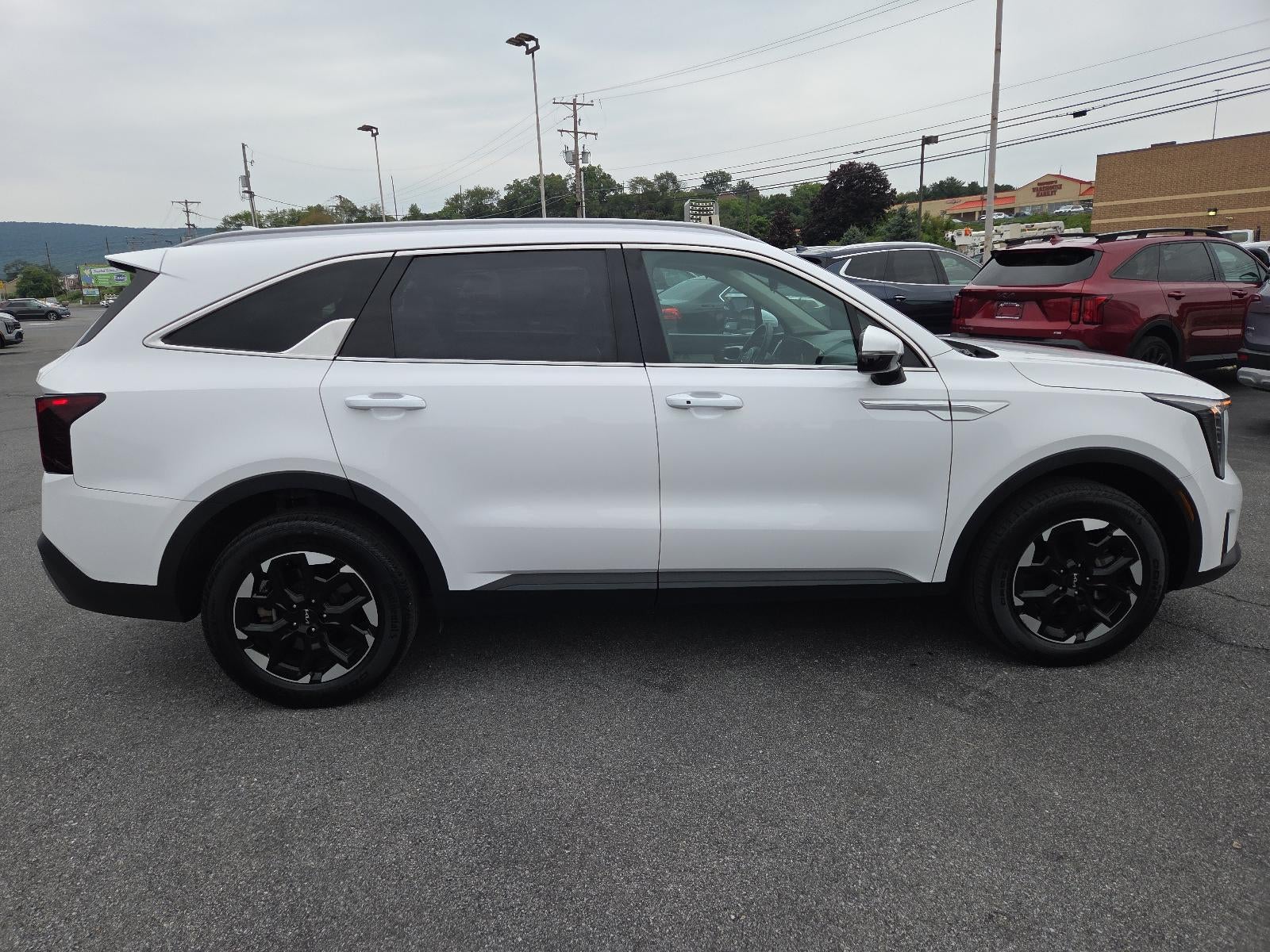 2025 Kia Sorento S AWD
