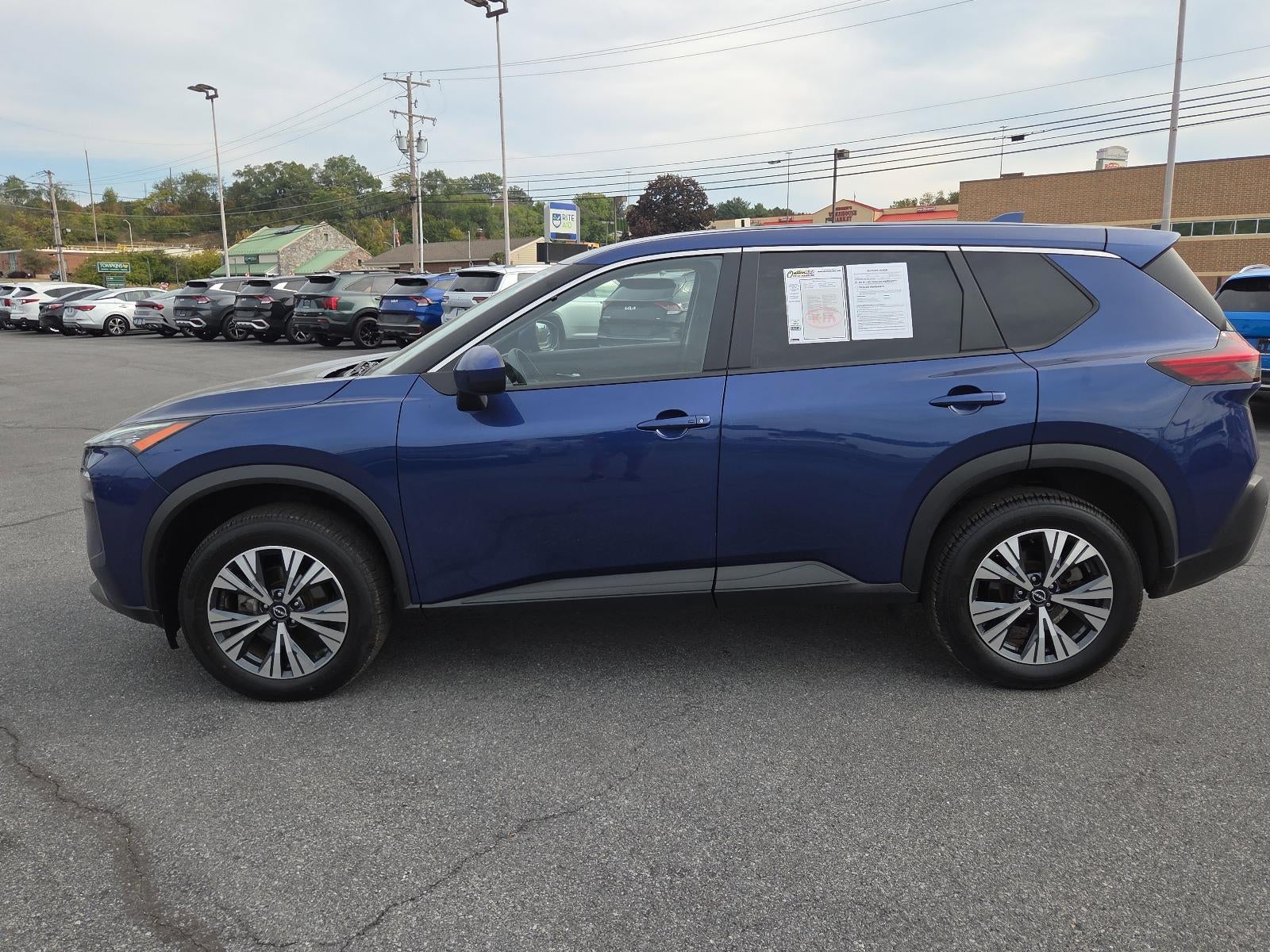 2023 Nissan Rogue AWD SV
