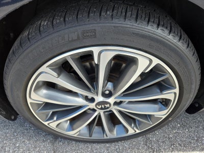 2019 Kia Cadenza Technology Sedan