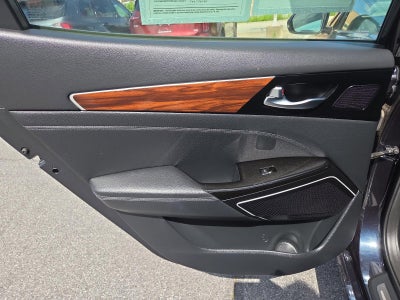 2019 Kia Cadenza Technology Sedan