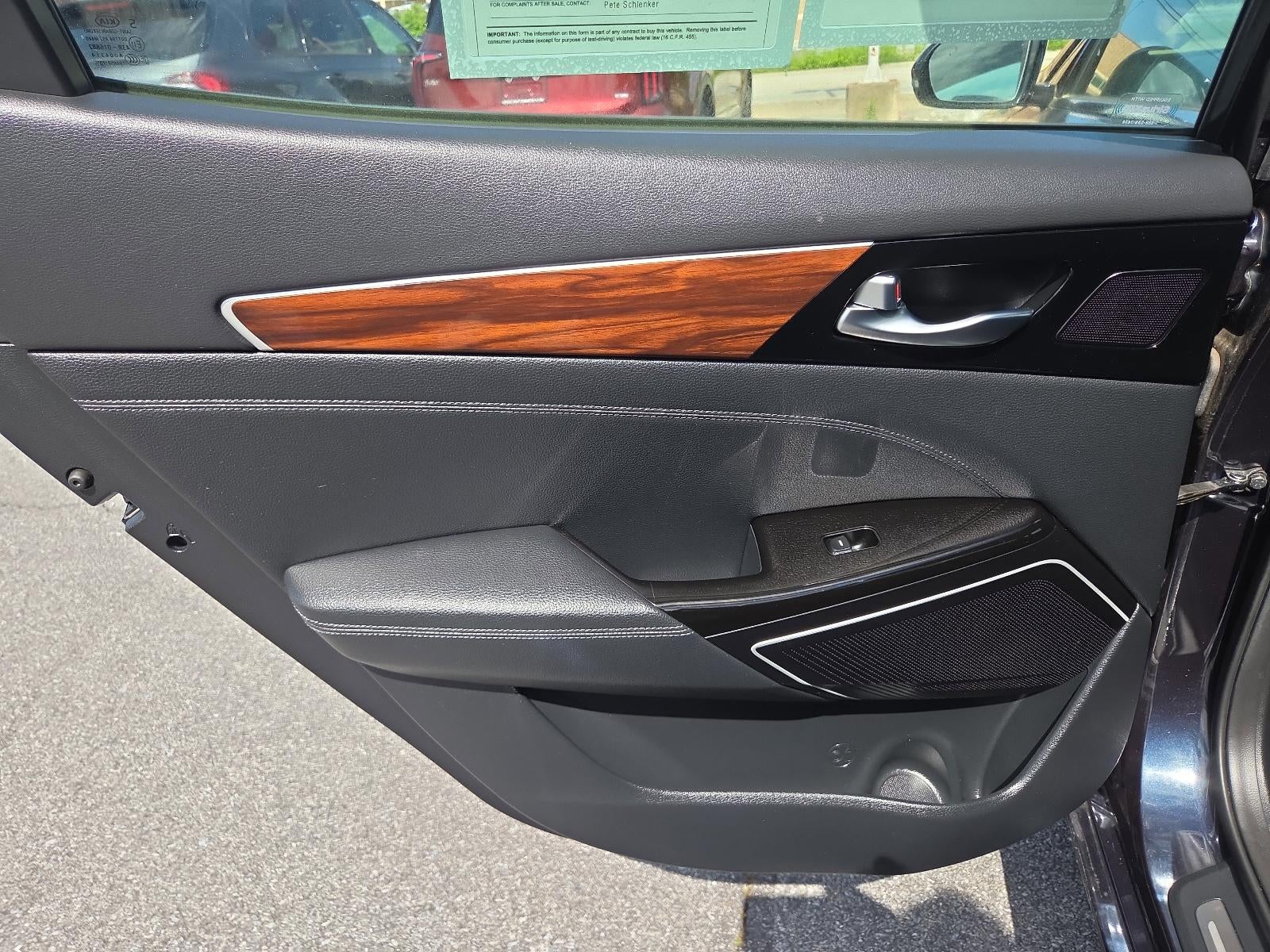 2019 Kia Cadenza Technology Sedan