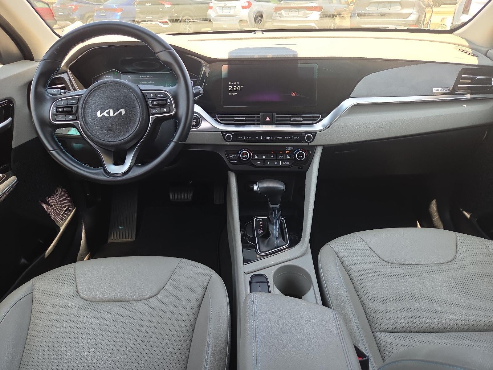 2022 Kia Niro Touring SE FWD