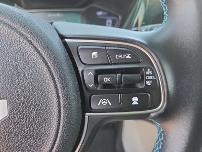 2022 Kia Niro Touring SE FWD