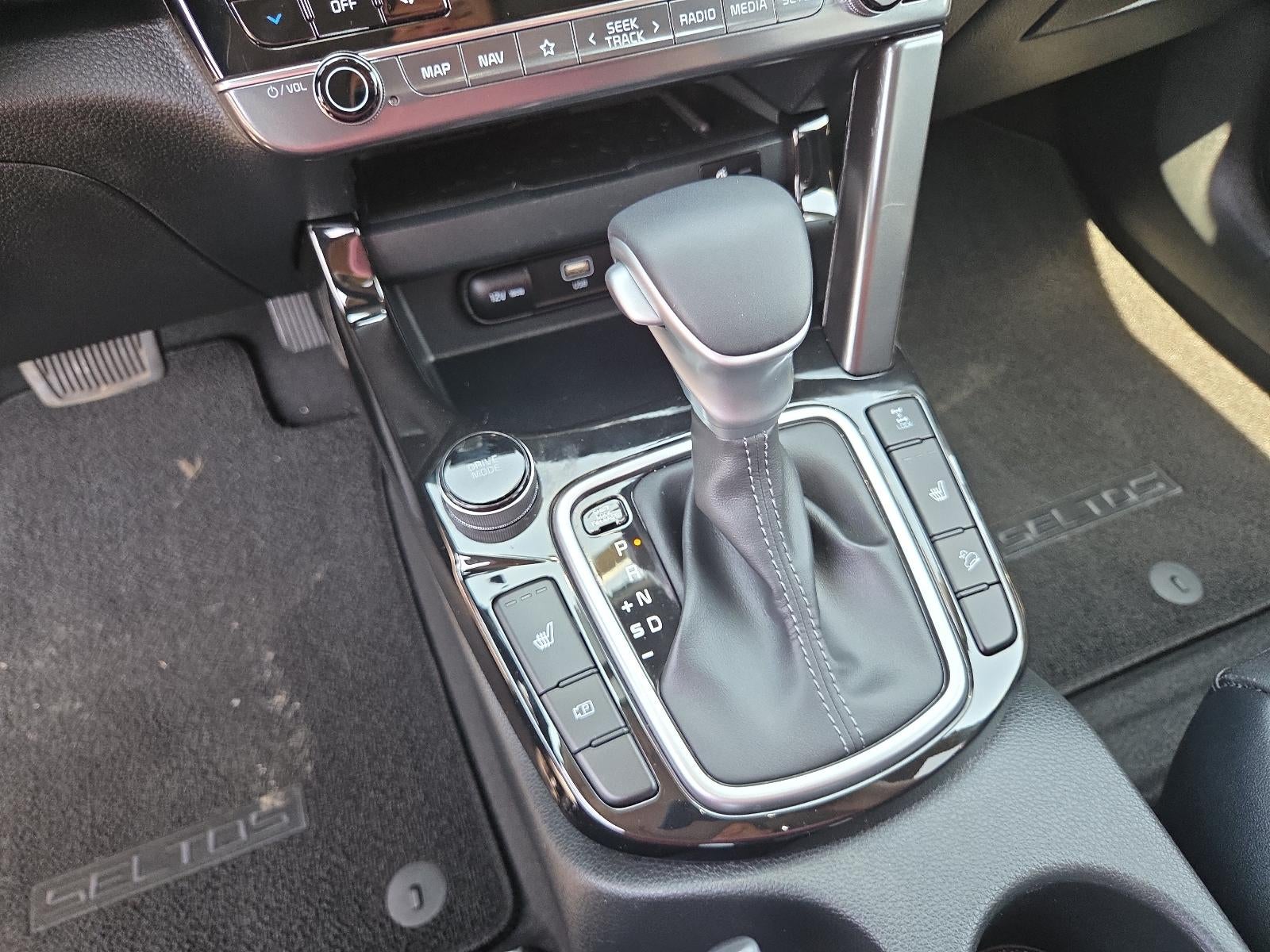 2024 Kia Seltos EX IVT AWD
