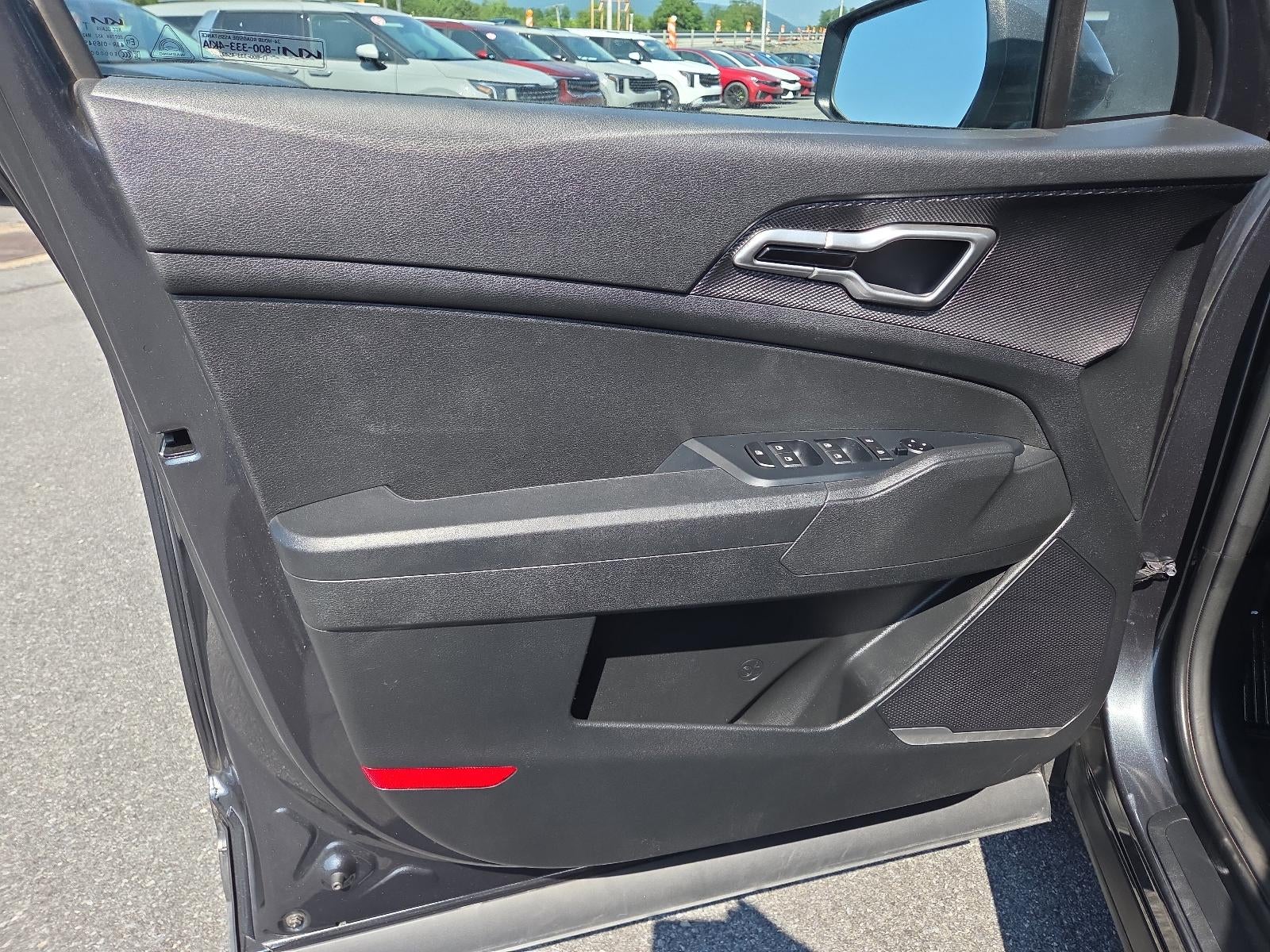 2023 Kia Sportage Hybrid LX AWD