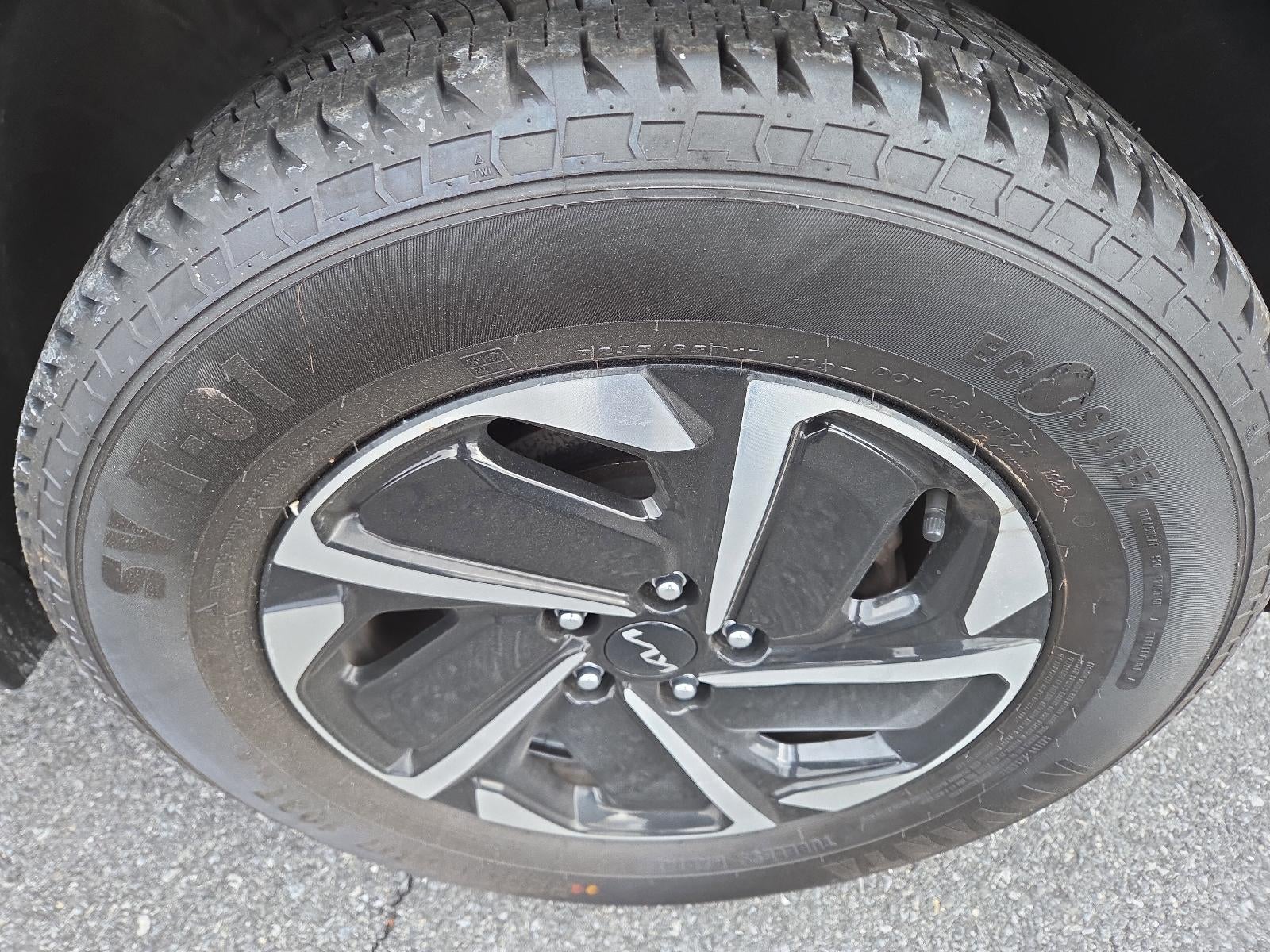 2023 Kia Sportage Hybrid LX AWD