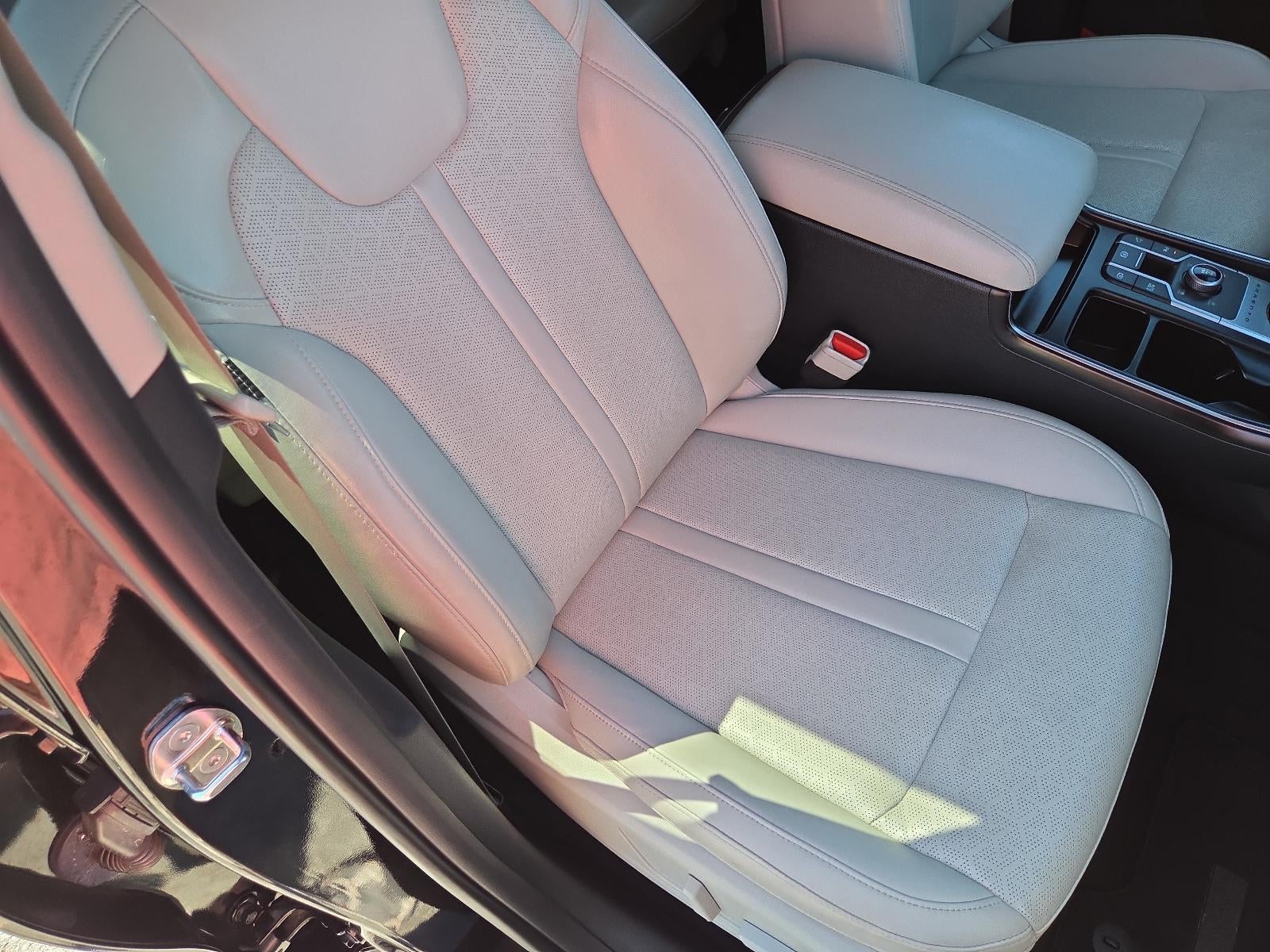 2023 Kia Sorento Hybrid EX AWD
