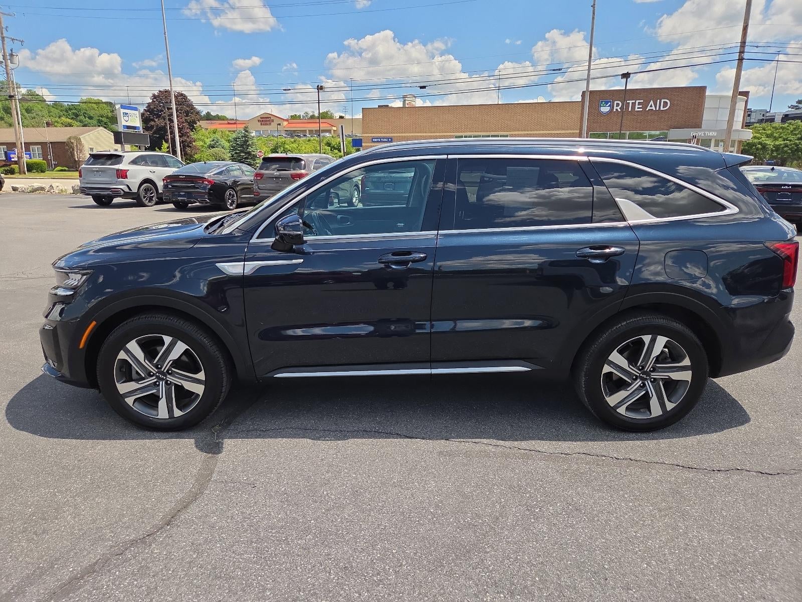 2023 Kia Sorento Hybrid EX AWD